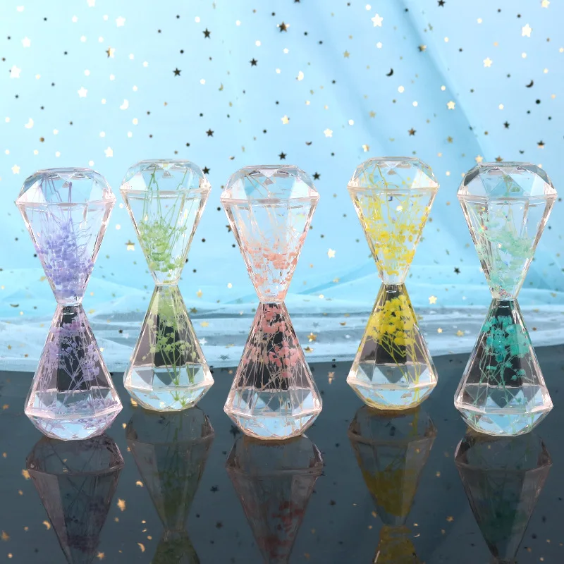 Home furnishings oiled, dried flowers, diamonds, crystals, acrylic flowers, sequins, oil leaking, dripping
Home furnishings oiled, dried flowers, diamonds, crystals, acrylic flowers, sequins, oil leaking, dripping