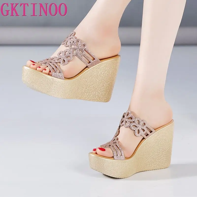 GKTINOO Open Toe Rhinestone Slippers Women Non-slip Shoes Summer 2021 High Heels Wedges Slippers Ladies Slides Plus Size 33-41
GKTINOO Open Toe Rhinestone Slippers Women Non-slip Shoes Summer 2021 High Heels Wedges Slippers Ladies Slides Plus Size 33-41