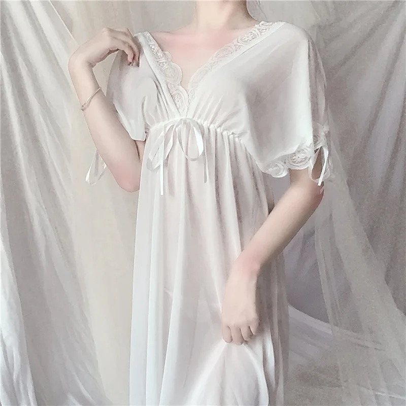 Large Size Sexy Lace Perspective Nightdress Deep V-neck Mini Dress Nightwear Mesh Applique Nightgowns Comfortable Sexy Sleepwear
Large Size Sexy Lace Perspective Nightdress Deep V-neck Mini Dress Nightwear Mesh Applique Nightgowns Comfortable Sexy Sleepwear