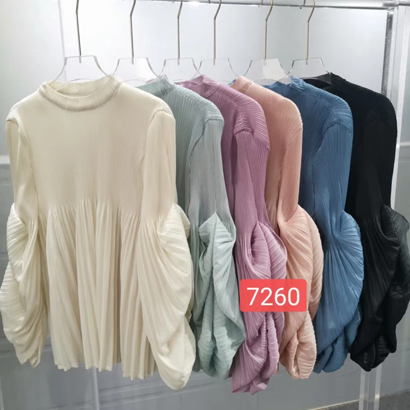 T-Shirts For Women 2021 Spring Puff Sleeve T Shirt Crew Harajuku Vintage Women Fashion Plaid Pleated Korean Style Coats 7260 
T-Shirts For Women 2021 Spring Puff Sleeve T Shirt Crew Harajuku Vintage Women Fashion Plaid Pleated Korean Style Coats 7260