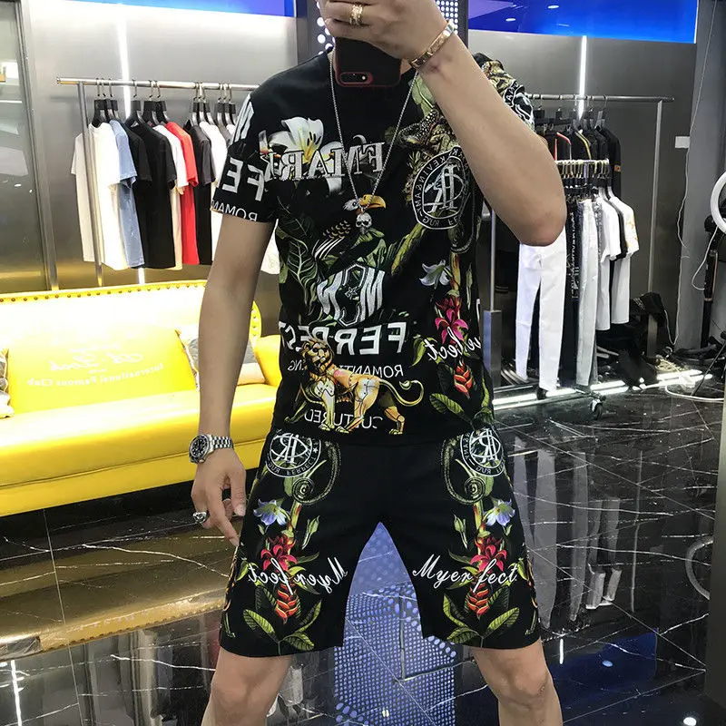 Sports Outfits men's ice silk summer Korean fashion handsome men's casual short sleeve shorts summer clothes men's set
Sports Outfits men's ice silk summer Korean fashion handsome men's casual short sleeve shorts summer clothes men's set