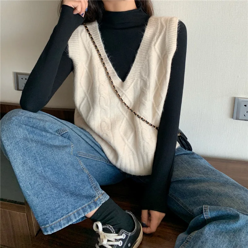2021 Fall Spring Women Fashion Solid Vest Sweater Tops Woman Sleeveless V Neck Knitted Pullover Tank Tops Girl Warm Base Shirt
2021 Fall Spring Women Fashion Solid Vest Sweater Tops Woman Sleeveless V Neck Knitted Pullover Tank Tops Girl Warm Base Shirt