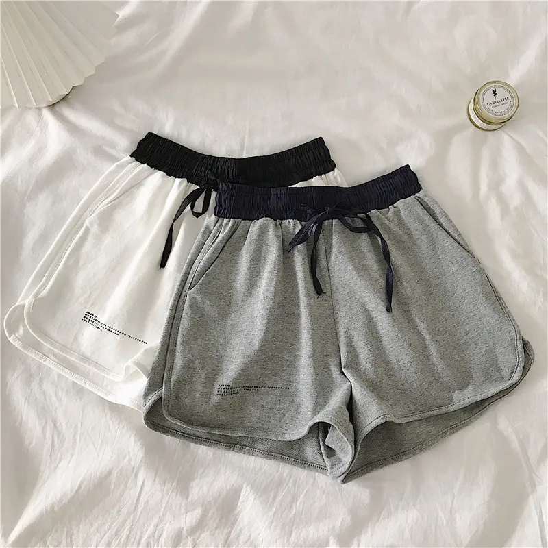 YTX691 2021 new high-waisted and slim-contrast elastic sports pants letter printed wide-leg casual shorts
YTX691 2021 new high-waisted and slim-contrast elastic sports pants letter printed wide-leg casual shorts