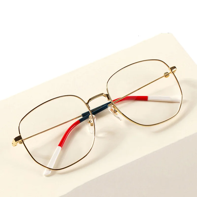 Оправа для очков Женская Ультралегкая, модная Ультралегкая в оправе из золотого сплава, по рецепту
Оправа для очков Женская Ультралегкая, модная Ультралегкая в оправе из золотого сплава, по рецепту