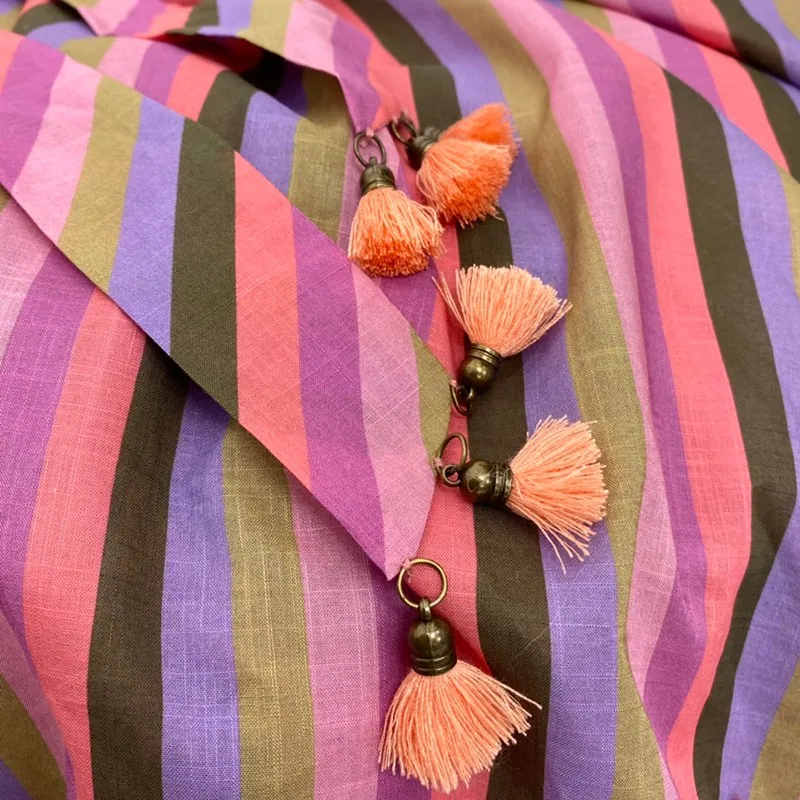 2021 New Summer Women Fashion Twill Striped Print Sleeveless Ruffled Collar Mid-calf Dresses High Quality Cotton
2021 New Summer Women Fashion Twill Striped Print Sleeveless Ruffled Collar Mid-calf Dresses High Quality Cotton