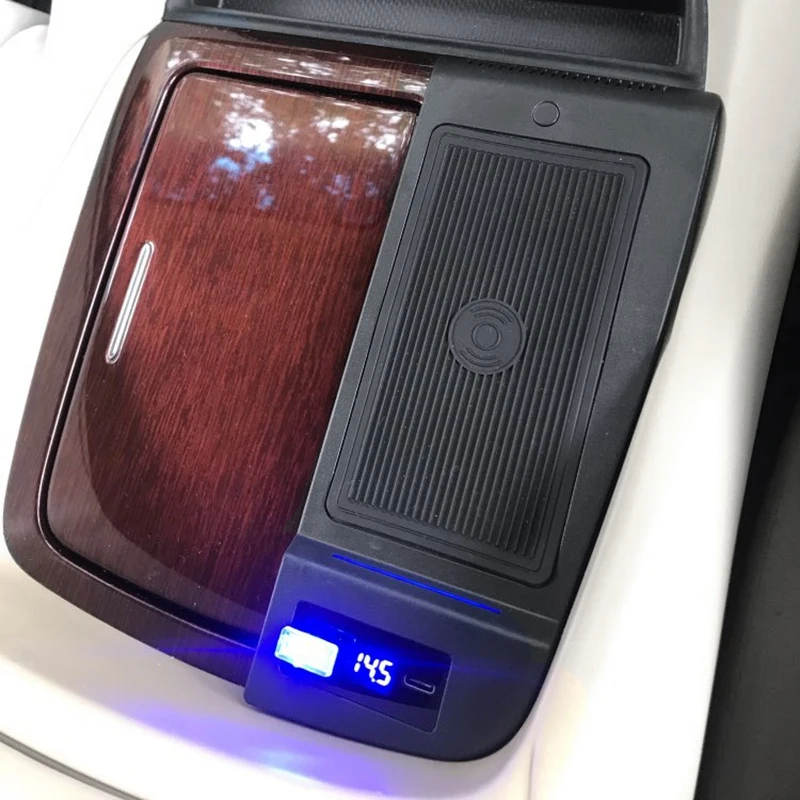 30W Car Wireless Charging Panel Phone Charger Pad Holder for Toyota Alphard 2018 2019 2020 RHD 
30W Car Wireless Charging Panel Phone Charger Pad Holder for Toyota Alphard 2018 2019 2020 RHD