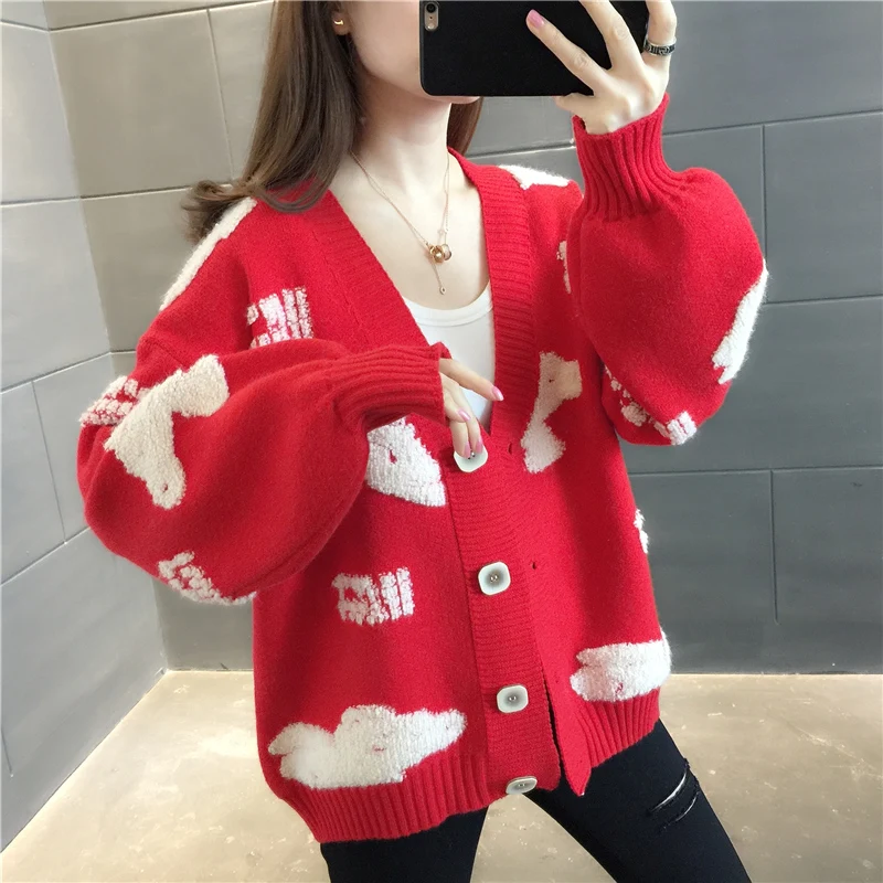 19726 (room 4, Row 6, No.2 Middle) real shot V-neck letter button cardigan female 52
19726 (room 4, Row 6, No.2 Middle) real shot V-neck letter button cardigan female 52