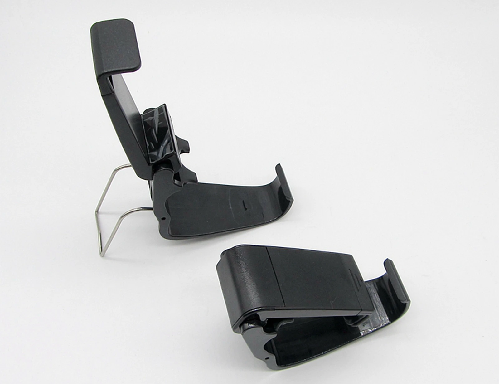 Universal Phone Holder Mount Bracket For Xbox One Game Controller Gamepad Clip Stand Cradle Consoles Handle Accessories
Universal Phone Holder Mount Bracket For Xbox One Game Controller Gamepad Clip Stand Cradle Consoles Handle Accessories