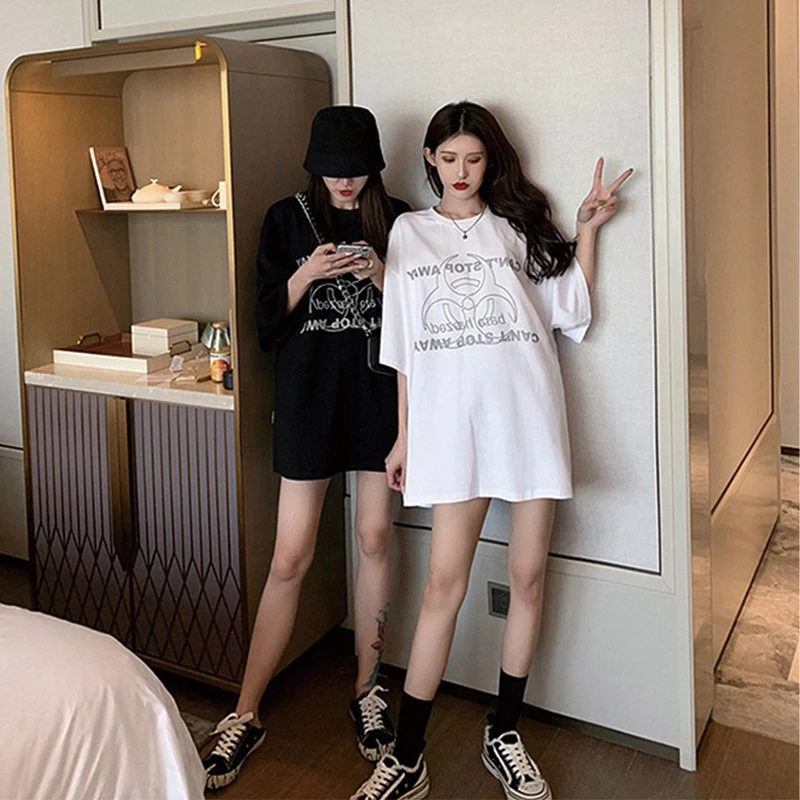 2021 Summer Women T Shirt Fashion Casual O Neck Long T Shirt Loose Solid Letter Print Reflective Oversized Women's Top
2021 Summer Women T Shirt Fashion Casual O Neck Long T Shirt Loose Solid Letter Print Reflective Oversized Women's Top