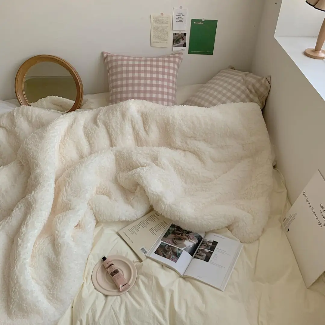 Lamb Thick Blanket Winter Double Nordic Office Student Fleece Fluffy Cozy Adult Blankets Autumn Couverture Home Textile DF50TZ
Lamb Thick Blanket Winter Double Nordic Office Student Fleece Fluffy Cozy Adult Blankets Autumn Couverture Home Textile DF50TZ