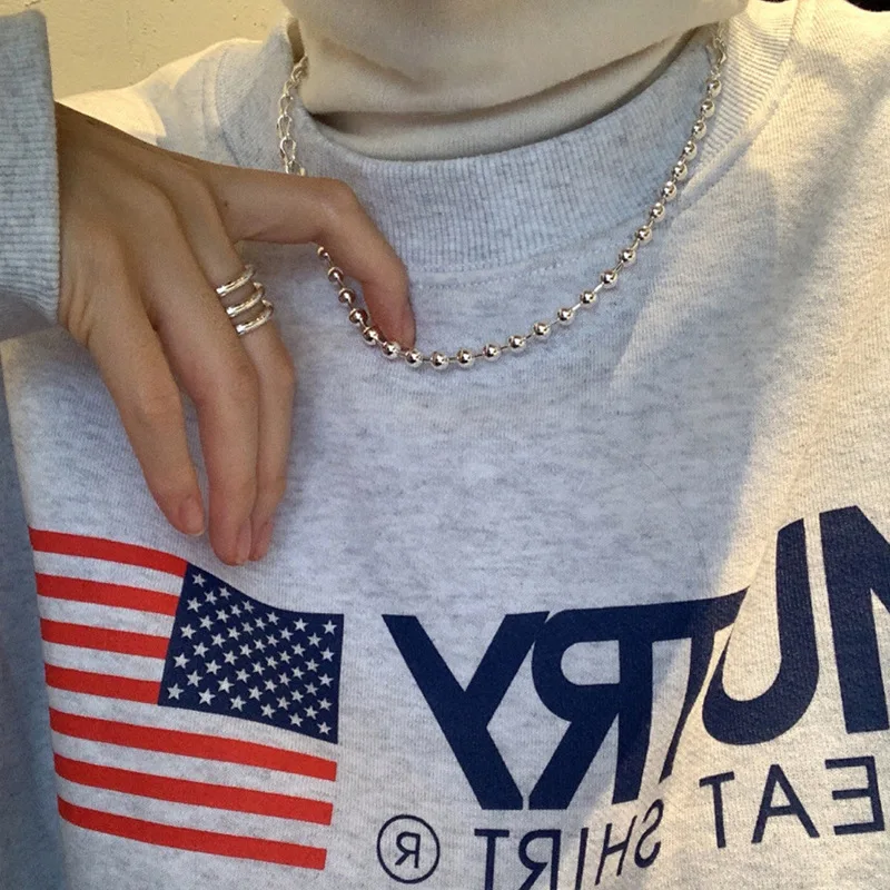 FMILY European and American 925 Sterling Silver Round Bead Necklace Retro Asymmetric Stitching Minimalist Jewelry for Girlfriend
FMILY European and American 925 Sterling Silver Round Bead Necklace Retro Asymmetric Stitching Minimalist Jewelry for Girlfriend