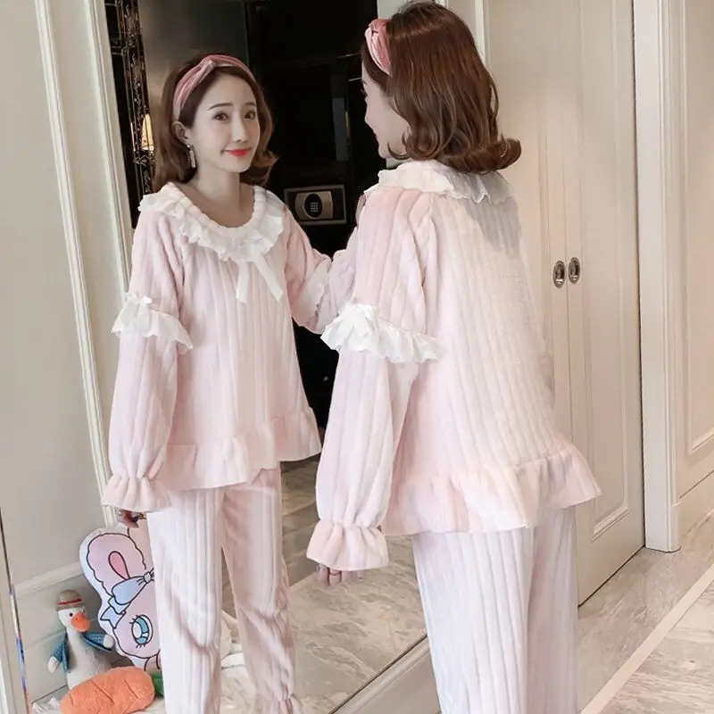 Pajamas women's autumn and winter flannel thickened and plush housewear spring and autumn girl princess style coral velvet warm
Pajamas women's autumn and winter flannel thickened and plush housewear spring and autumn girl princess style coral velvet warm