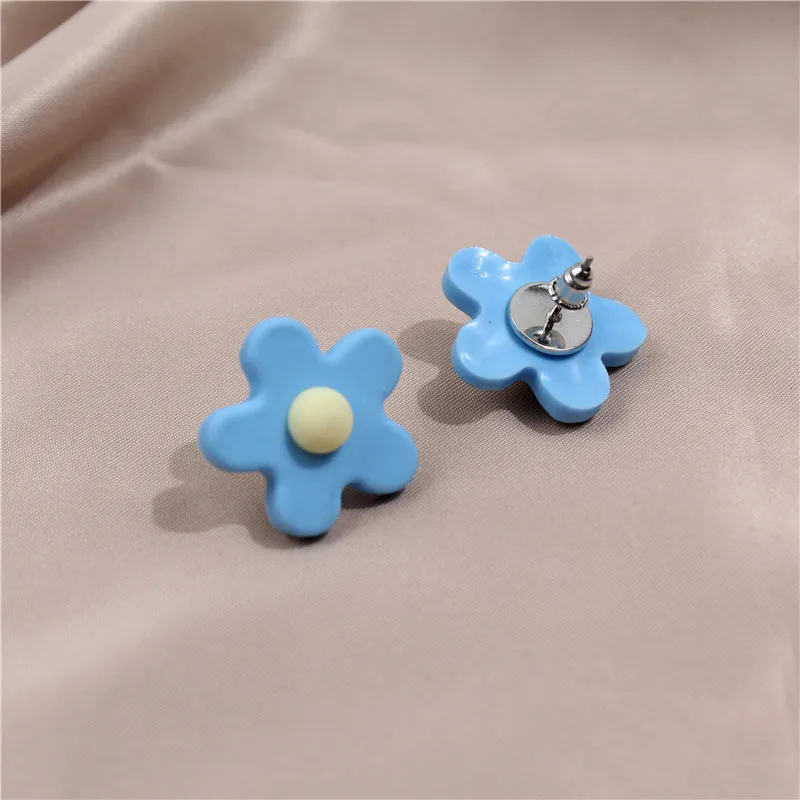 Cute Small Flower Stud Earrings For Women Fresh and Sweet Statement Earring Girls Female 2020 Fashion Flowers Jewelry
Cute Small Flower Stud Earrings For Women Fresh and Sweet Statement Earring Girls Female 2020 Fashion Flowers Jewelry