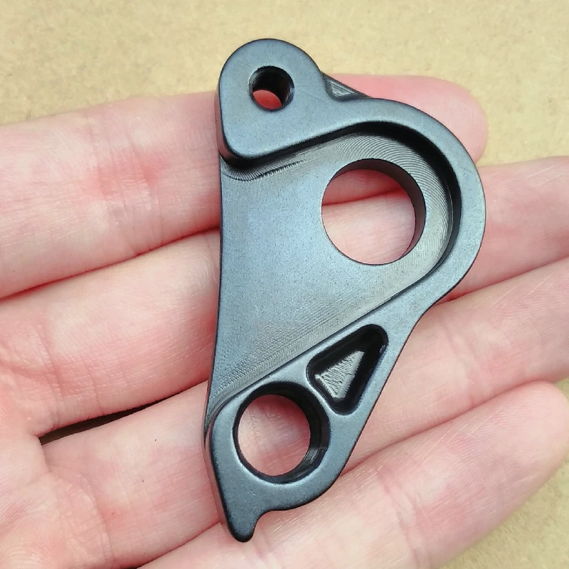 5pc CNC Bicycle derailleur hanger #S182600001 For Specialized Allez Diverge CruX SW S-Works SL6 Tarmac Roubaix Ruby MECH dropout 
5pc CNC Bicycle derailleur hanger #S182600001 For Specialized Allez Diverge CruX SW S-Works SL6 Tarmac Roubaix Ruby MECH dropout