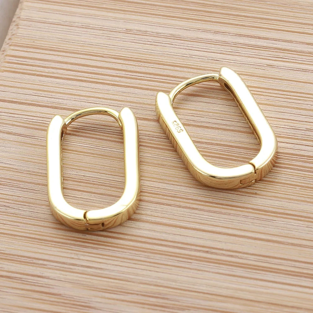 Vintage Simple Metal Cude Shaped Hip Hoop Earrings Punk Female Goth Temperament Ear Buckle Pair Costume Jewelry for Women
Vintage Simple Metal Cude Shaped Hip Hoop Earrings Punk Female Goth Temperament Ear Buckle Pair Costume Jewelry for Women