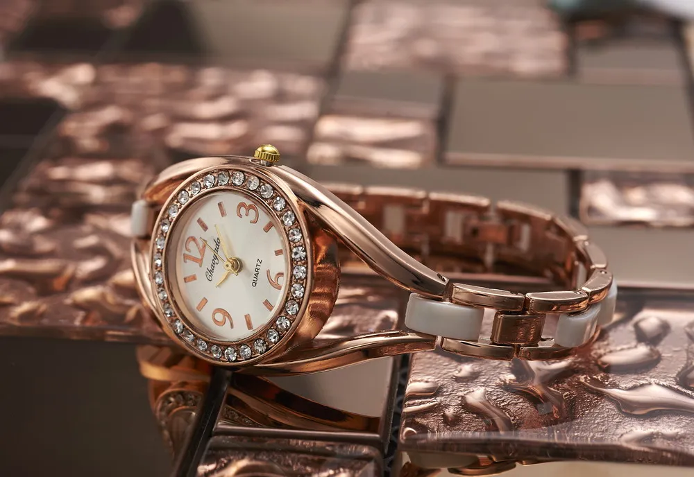 Crystal Bracelet Women Watches Unique Elegant Fashion Casual montre femme Quartz Wrist Watch Women Female Clock reloj mujer Gift
Crystal Bracelet Women Watches Unique Elegant Fashion Casual montre femme Quartz Wrist Watch Women Female Clock reloj mujer Gift