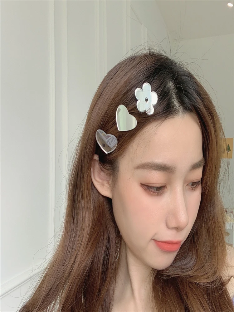 1pcs Mirror Love Flower Hairpin Woman Girl Heart Hair Clip Pin Accessories Headwear Barrettes Hairgrip Simple Fashion Hair Clip
1pcs Mirror Love Flower Hairpin Woman Girl Heart Hair Clip Pin Accessories Headwear Barrettes Hairgrip Simple Fashion Hair Clip
