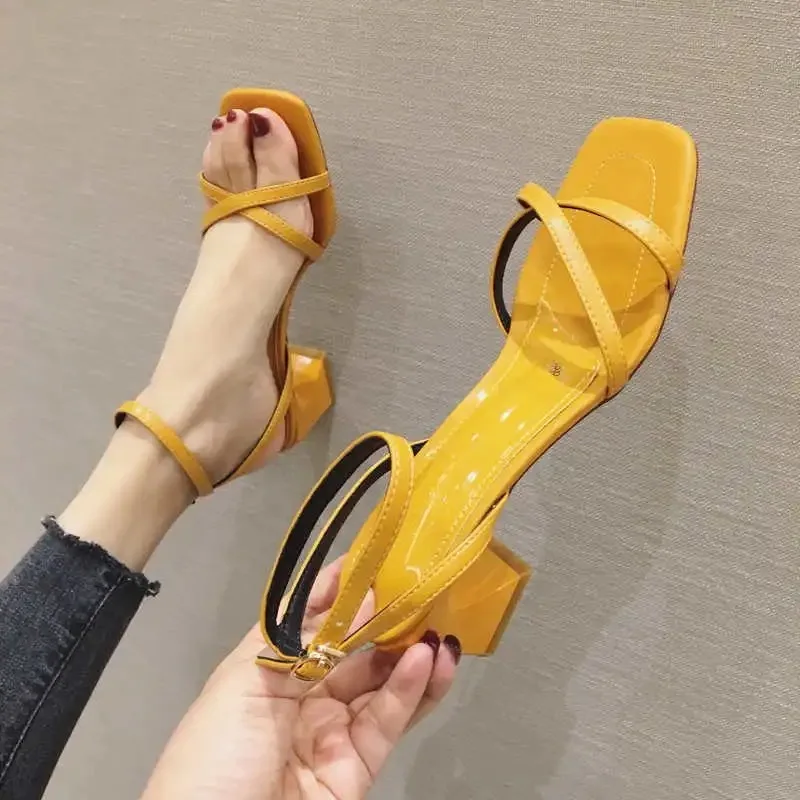 Yellow New Summer Office & Career Large size Sandals Women Comfortable All-match High-Heeled Sandals Buckle Strap Fashion Casual
Yellow New Summer Office & Career Large size Sandals Women Comfortable All-match High-Heeled Sandals Buckle Strap Fashion Casual