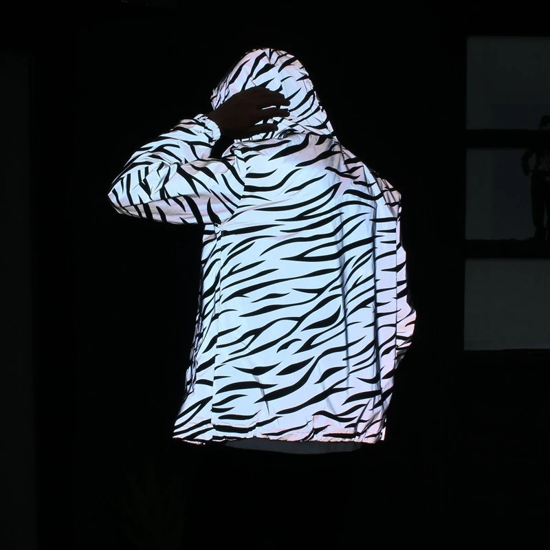 RUELK Autumn Men's Reflective Jacket Trendy Fashion Casual Hip Hop Triangle Windbreaker Hooded Fluorescent Jacket S-2XL
RUELK Autumn Men's Reflective Jacket Trendy Fashion Casual Hip Hop Triangle Windbreaker Hooded Fluorescent Jacket S-2XL