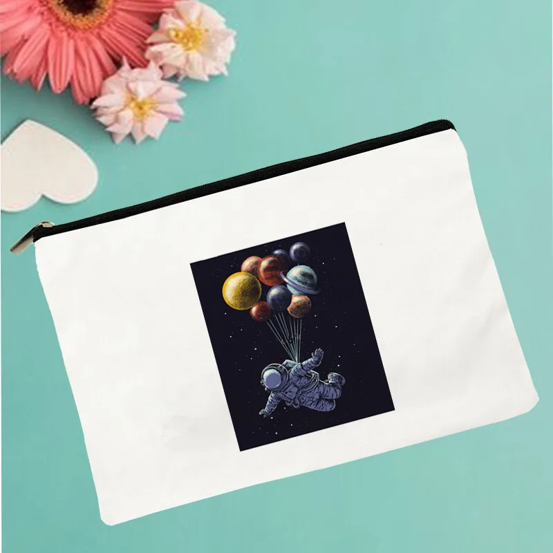Women Space Travel Printed Make up bag Fashion Women Cosmetics Organizer Bag for Travel Colorful Storage Bag for Lady Bag
Women Space Travel Printed Make up bag Fashion Women Cosmetics Organizer Bag for Travel Colorful Storage Bag for Lady Bag
