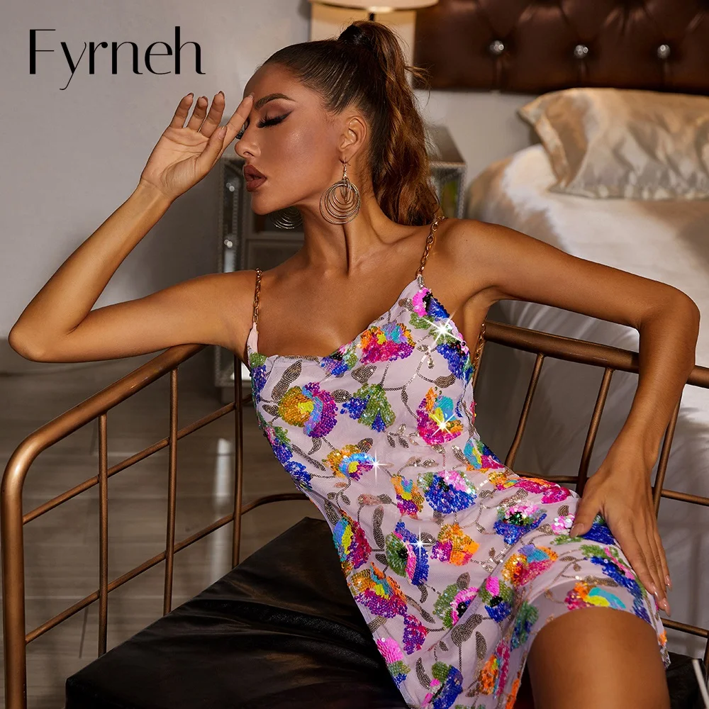 Новинка, модное блестящее женское мини-платье Fyrneh с открытой спиной, вечерние ничные рождественские наряды знаменитостей, шикарное платье ... 
Новинка, модное блестящее женское мини-платье Fyrneh с открытой спиной, вечерние ничные рождественские наряды знаменитостей, шикарное платье ...