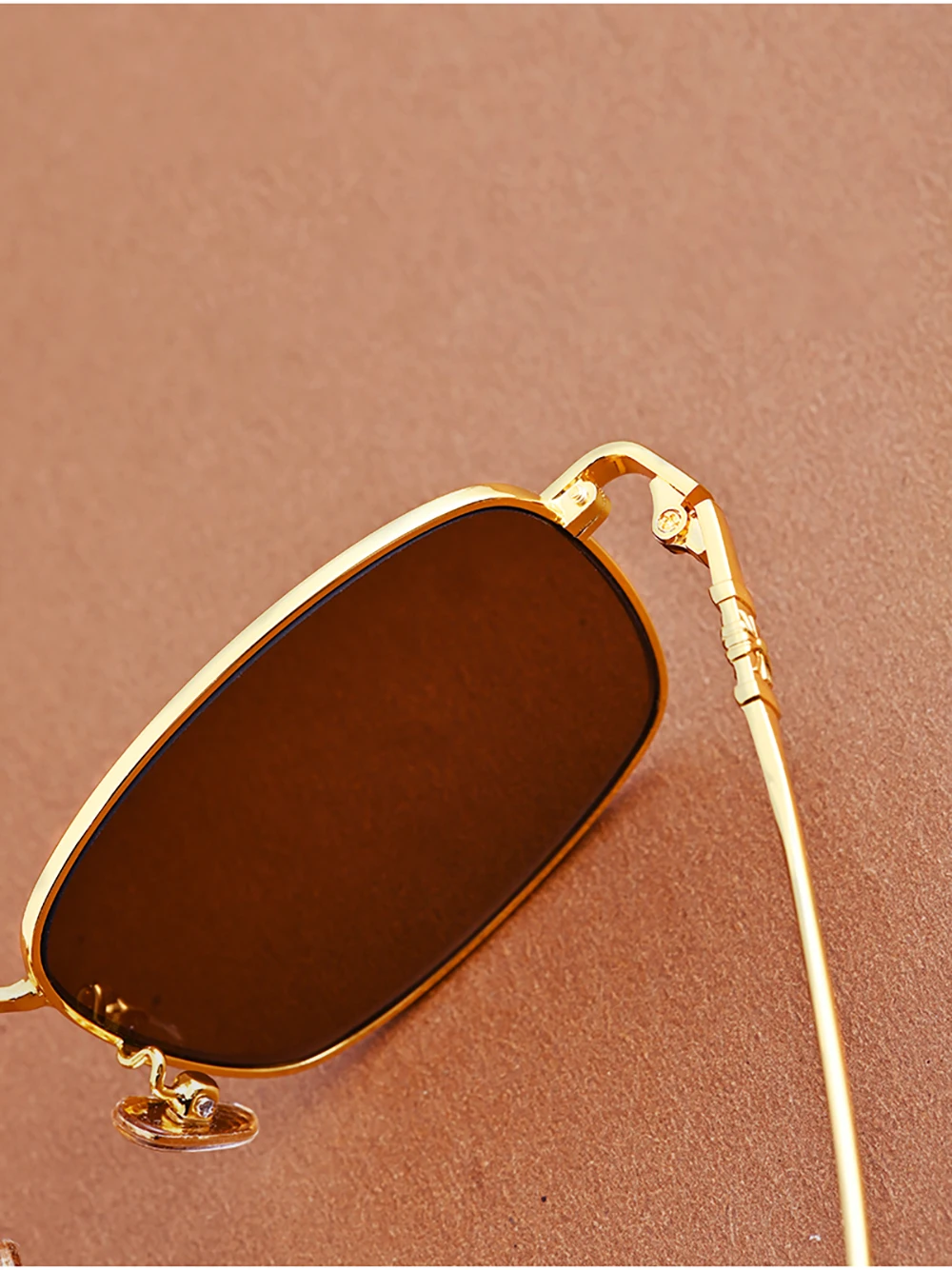 

Солнцезащитные очки ручной работы, винтажные Квадратные Солнцезащитные очки в золотой и серебряной оправе с натуральными кристаллами
