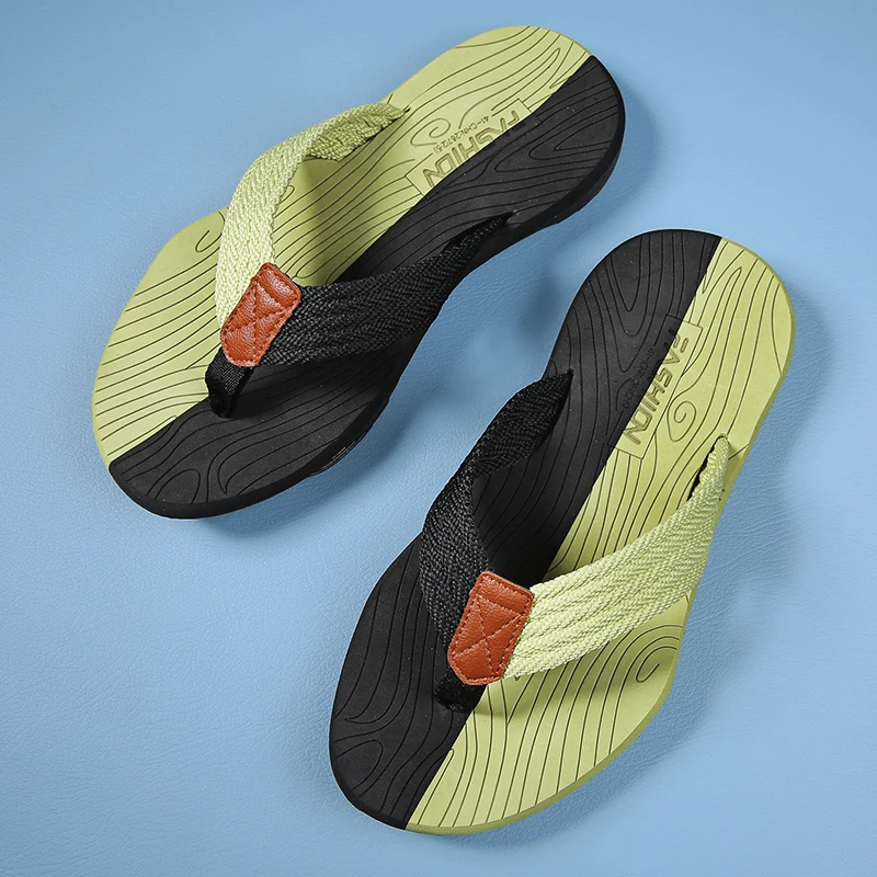 Men Flip Flops Summer Breathable Sandals Shoes for Men Non-slip Rubber Soles Slippers Fashion Outdoor Casual Shoes Big Size 45 
Men Flip Flops Summer Breathable Sandals Shoes for Men Non-slip Rubber Soles Slippers Fashion Outdoor Casual Shoes Big Size 45