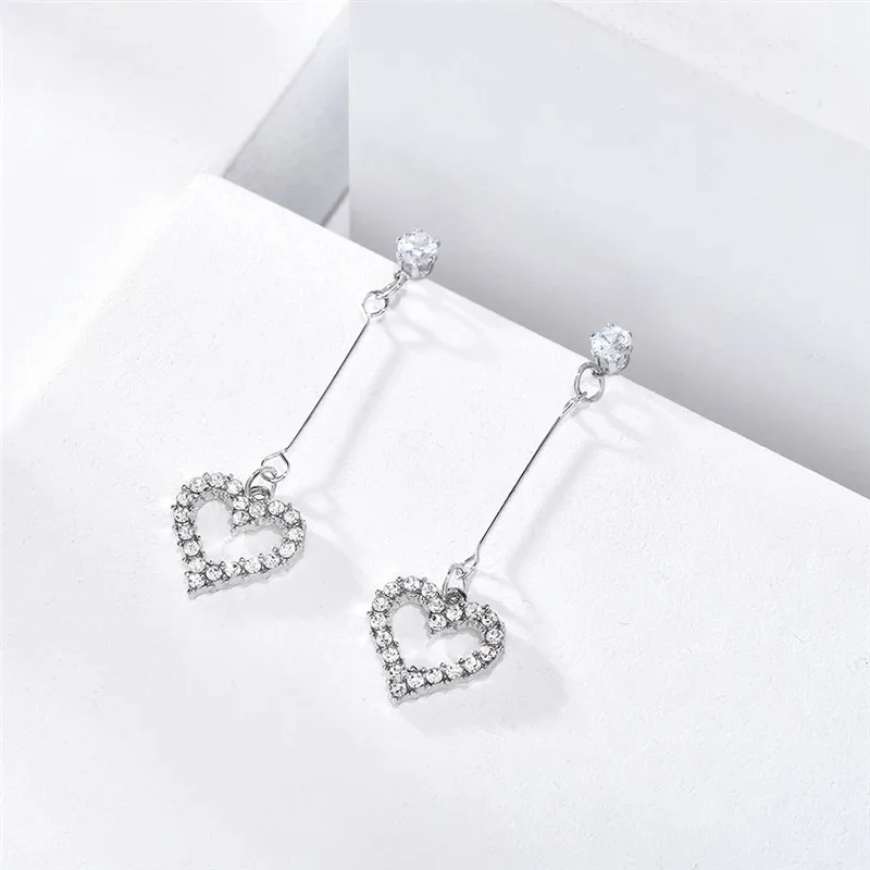 2021 New Arrival Trendy Love Rhinestone Long Dangle Earrings For Women Temperament Crystal Pendant Jewelry
2021 New Arrival Trendy Love Rhinestone Long Dangle Earrings For Women Temperament Crystal Pendant Jewelry