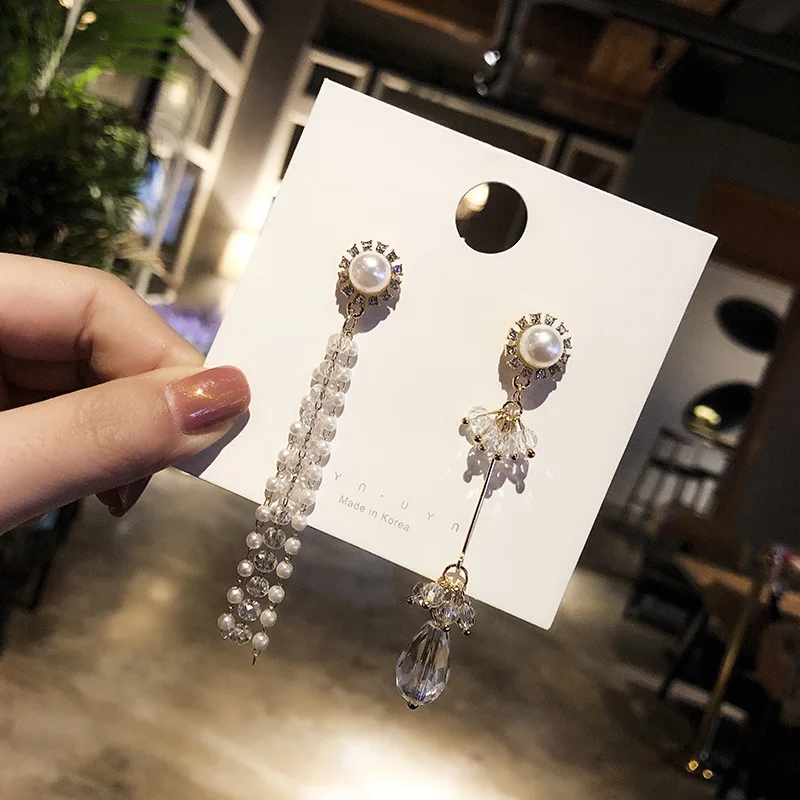 Korean long fringed pearl pendant earrings earrings personality temperament wild handmade crystal asymmetric earrings female
Korean long fringed pearl pendant earrings earrings personality temperament wild handmade crystal asymmetric earrings female