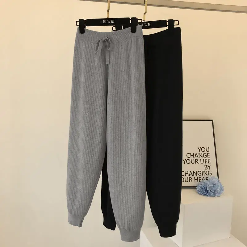 Fashion Baggy Solid Elastic Waist Knitted Harem Pants Sport Wide Joggers Streetwear Loose Hip Trousers Korean Streetwear Female
Fashion Baggy Solid Elastic Waist Knitted Harem Pants Sport Wide Joggers Streetwear Loose Hip Trousers Korean Streetwear Female