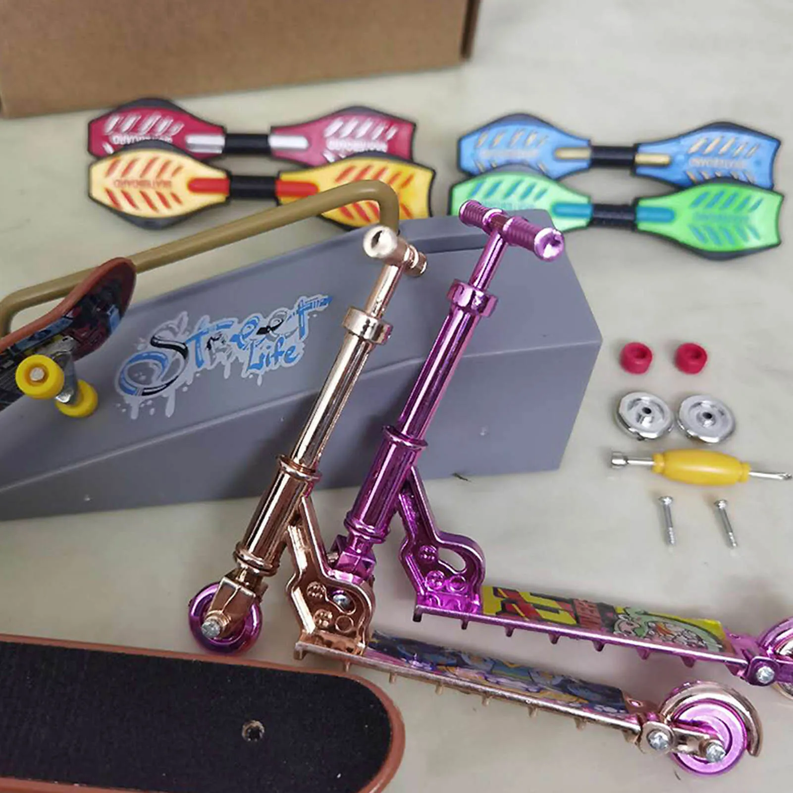 Mini Finger Skateboard Toy Set Finger Sports Skateboard Scooter Educational Toys Finger Scooter Bike Fingerboard Gift For Kids
Mini Finger Skateboard Toy Set Finger Sports Skateboard Scooter Educational Toys Finger Scooter Bike Fingerboard Gift For Kids
