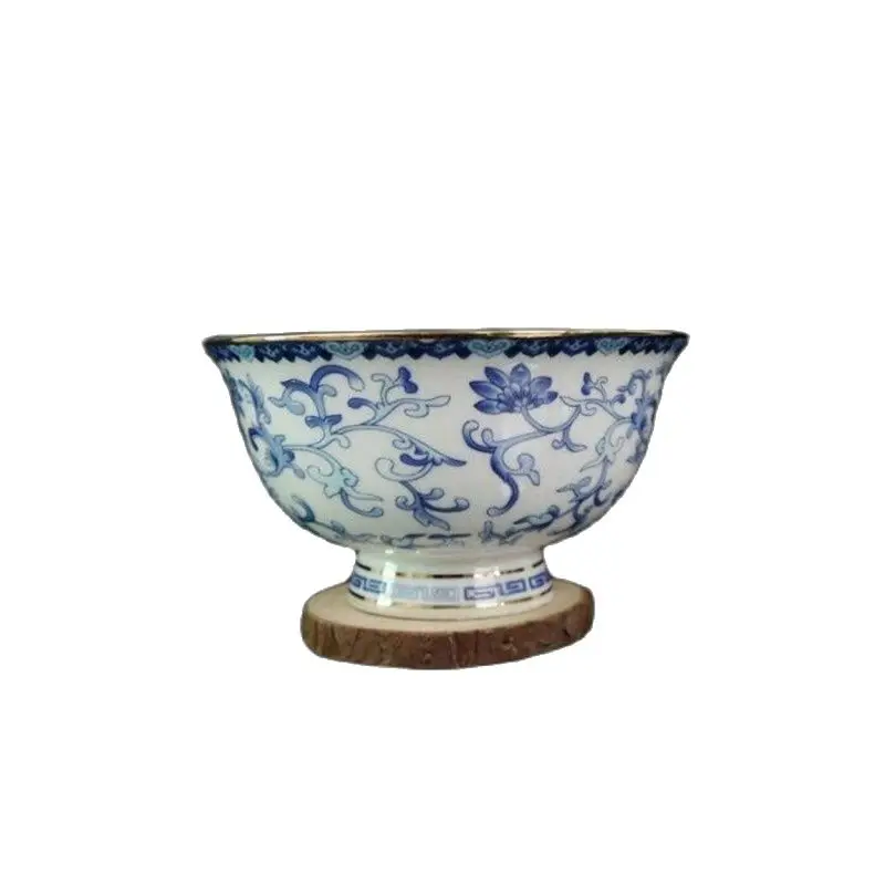 Chinese old porcelain outline in gold Blue and white with lotus pattern porcelain bowl Chinese meal bowl
Chinese old porcelain outline in gold Blue and white with lotus pattern porcelain bowl Chinese meal bowl