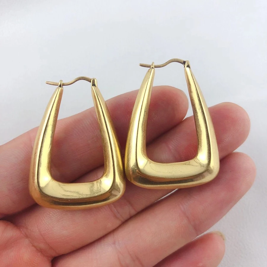 2020 fashion classic 1:1 luxury stud earring jewelry gold earrings for women christmas gift jewelery ear accesories for girls
2020 fashion classic 1:1 luxury stud earring jewelry gold earrings for women christmas gift jewelery ear accesories for girls