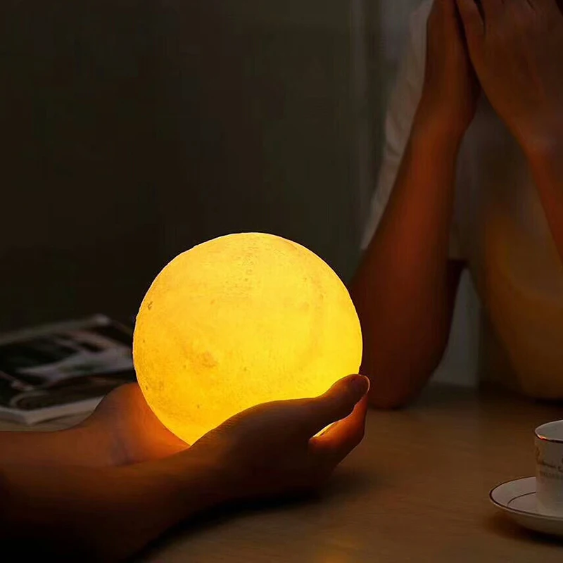 USB Rechargeable 3D Print Moon Lamp 2Color Touch office table display artware Light Decor blub Creative Luminaria chargeable
USB Rechargeable 3D Print Moon Lamp 2Color Touch office table display artware Light Decor blub Creative Luminaria chargeable