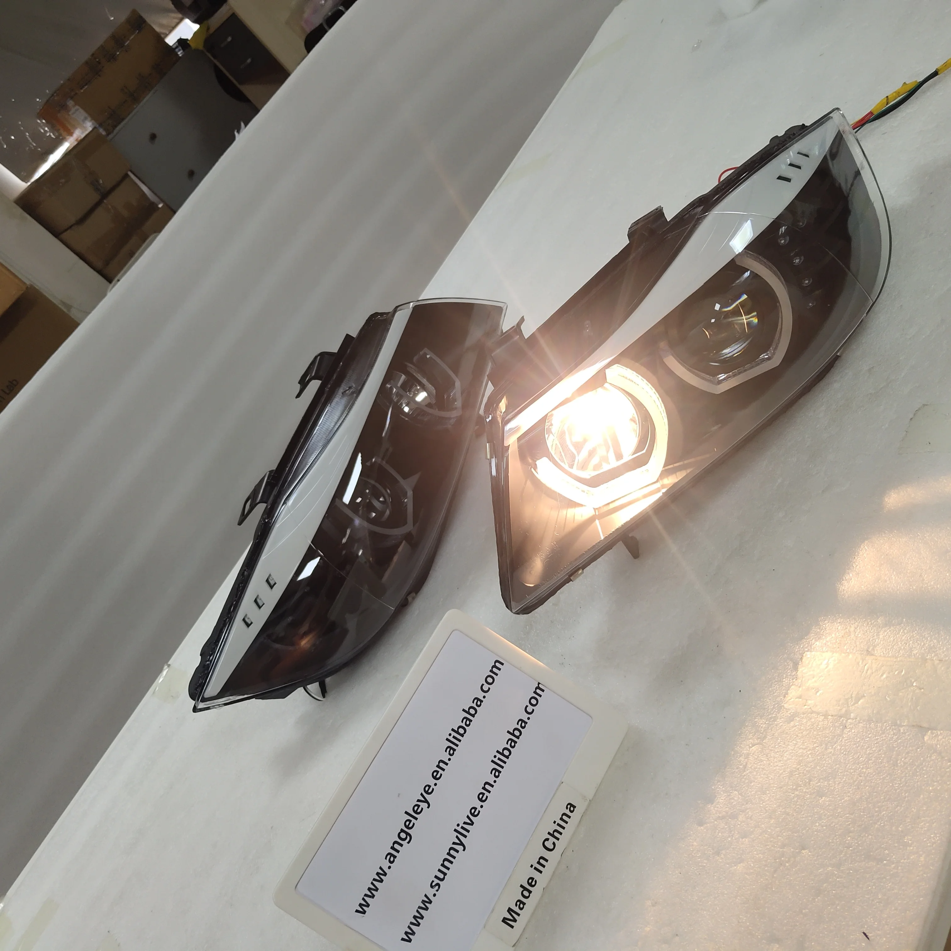 Новое поступление, светодиодная фара E90 для BMW E90 330I 320I 318i JY
Новое поступление, светодиодная фара E90 для BMW E90 330I 320I 318i JY