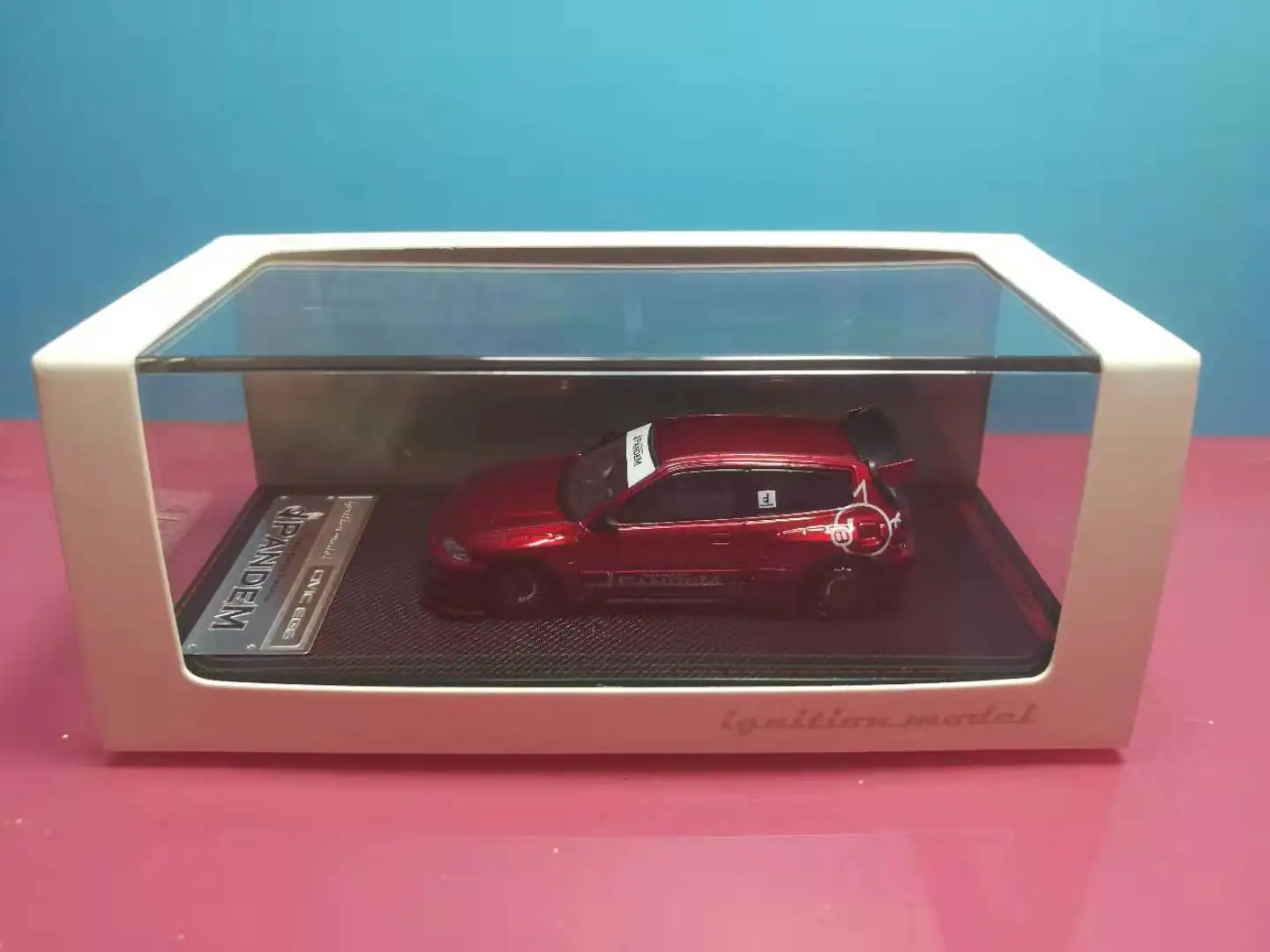 IG 1:64 Honda EG6 Rocket Bunny JDM Коллекционная версия, металлическая литая модель гоночного автомобиля
IG 1:64 Honda EG6 Rocket Bunny JDM Коллекционная версия, металлическая литая модель гоночного автомобиля