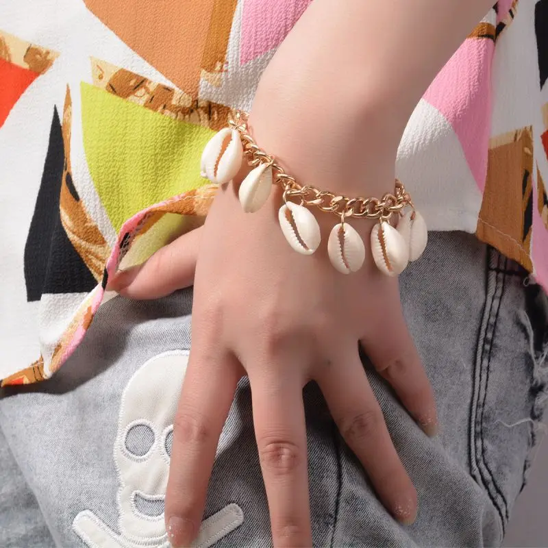 18K Bohemian Hand-woven Fashion Simple Shell Sea Shell Bracelet Lady's Jewelry Bracelet To His Girlfriend
18K Bohemian Hand-woven Fashion Simple Shell Sea Shell Bracelet Lady's Jewelry Bracelet To His Girlfriend