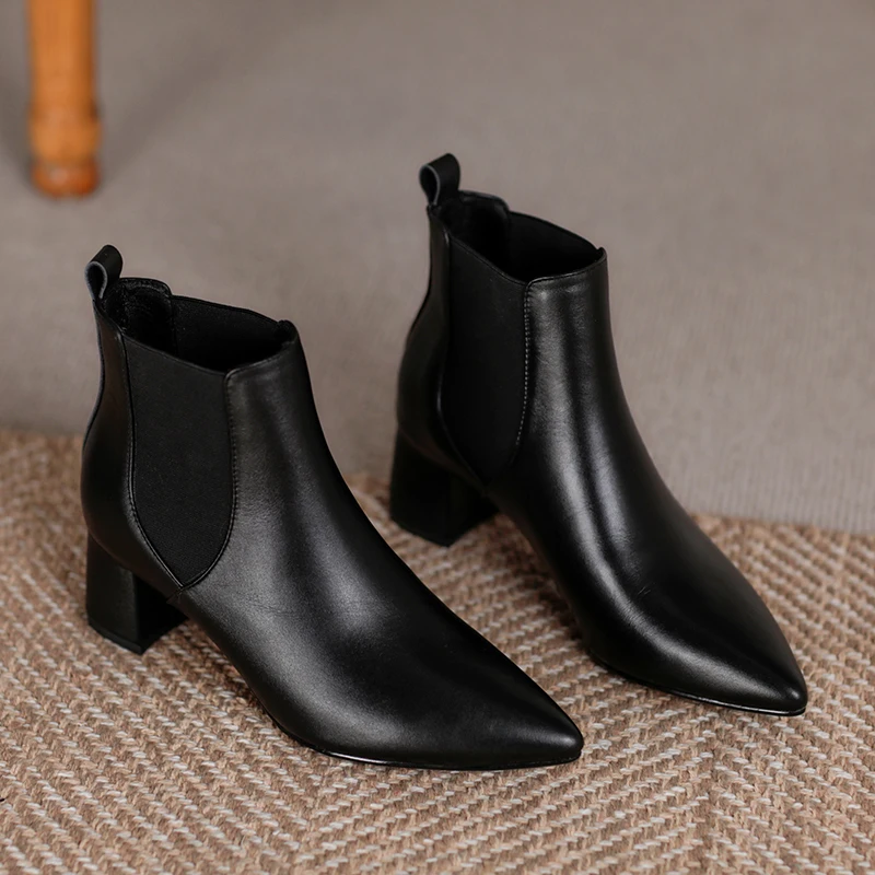 Real Leather High Heel Chelsea Boots Women Shoes elastic band Ankle Boots Autumn Short Boots Lady dress party shoes
Real Leather High Heel Chelsea Boots Women Shoes elastic band Ankle Boots Autumn Short Boots Lady dress party shoes