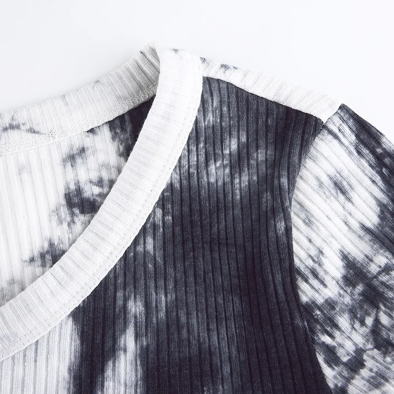 Tie-Dye Gray Cardigan Women T-shirt 2020 Autumn Lady Single-Breasted Long-Sleeved Loose V Neck Tshirt Short-length Hipster Top 
Tie-Dye Gray Cardigan Women T-shirt 2020 Autumn Lady Single-Breasted Long-Sleeved Loose V Neck Tshirt Short-length Hipster Top