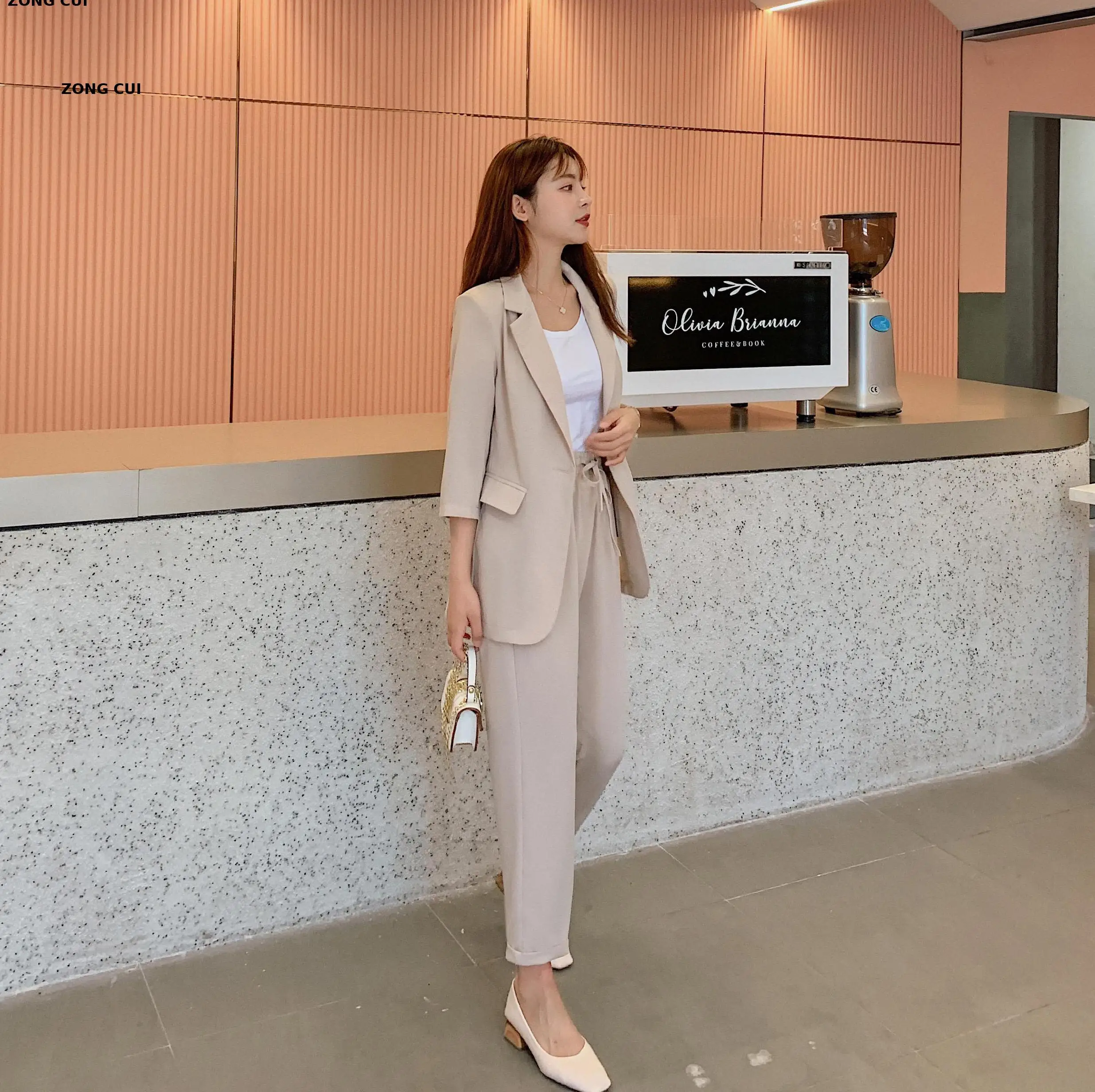 Spring Autumn New Women Office Two Piece Set Solid Color Suit Coat + High Waist Straight Pants Fashion Korean Casual Suit 2021
Spring Autumn New Women Office Two Piece Set Solid Color Suit Coat + High Waist Straight Pants Fashion Korean Casual Suit 2021