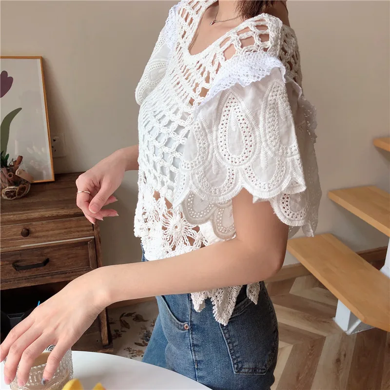 Blouse Women Blusas Mujer De Moda 2021 Verano Blouses Femme Top Short Sleeve Sexy Hollow Lace White Blouse Shirt Tops Women E901
Blouse Women Blusas Mujer De Moda 2021 Verano Blouses Femme Top Short Sleeve Sexy Hollow Lace White Blouse Shirt Tops Women E901