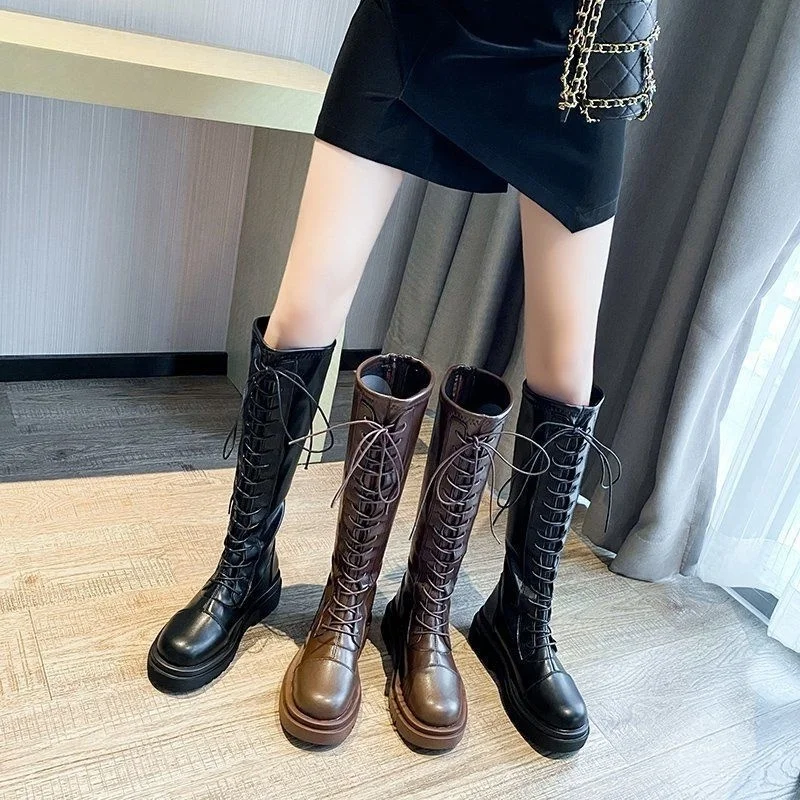 Сапоги женские новые осенние и зимние сапоги до колена на толстой подошве со шнуровкой, модные тонкие сапоги
Сапоги женские новые осенние и зимние сапоги до колена на толстой подошве со шнуровкой, модные тонкие сапоги