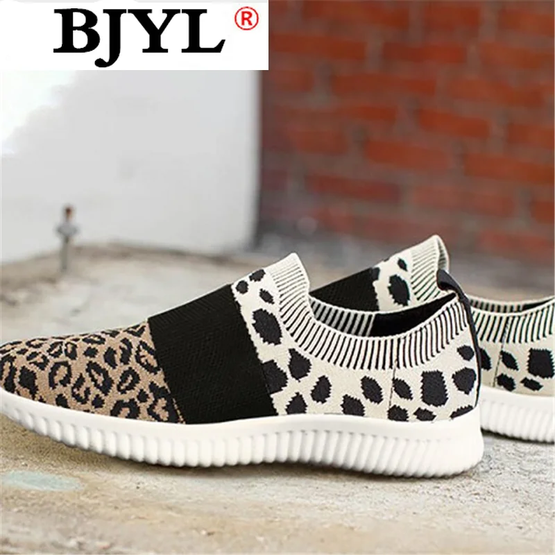 2021 New Autumn Mesh Sneakers Fashion Leopard Comfortable Vulcanized Shoes Women's Casual Flats Breathable Walking Shoes Woman 
2021 New Autumn Mesh Sneakers Fashion Leopard Comfortable Vulcanized Shoes Women's Casual Flats Breathable Walking Shoes Woman