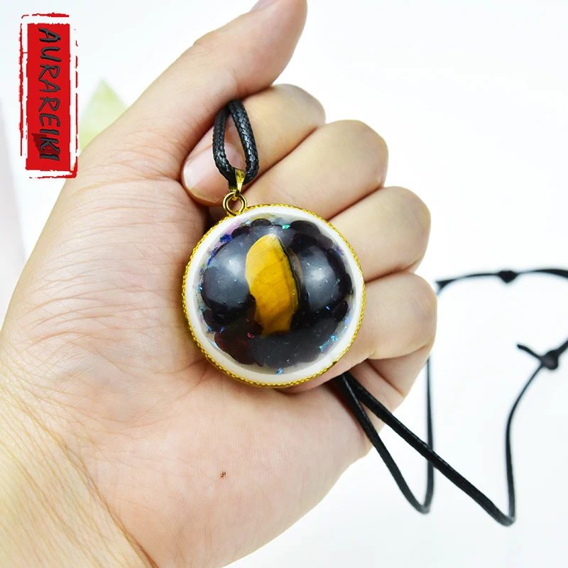 Orgon Pendant Tiger Eye And Garnet Combination Reiki Healing Orgonite Pendant Wicca Fashion Female Resin Pendant
Orgon Pendant Tiger Eye And Garnet Combination Reiki Healing Orgonite Pendant Wicca Fashion Female Resin Pendant