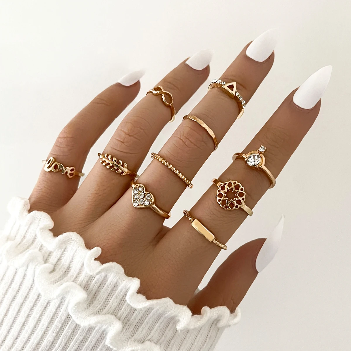 Aprilwell Vintage Heart Rings Set for Women Charm Shinestone Aesthetic Fashion Jewelry Gift for Girlfriend Accessories Wholesale
Aprilwell Vintage Heart Rings Set for Women Charm Shinestone Aesthetic Fashion Jewelry Gift for Girlfriend Accessories Wholesale