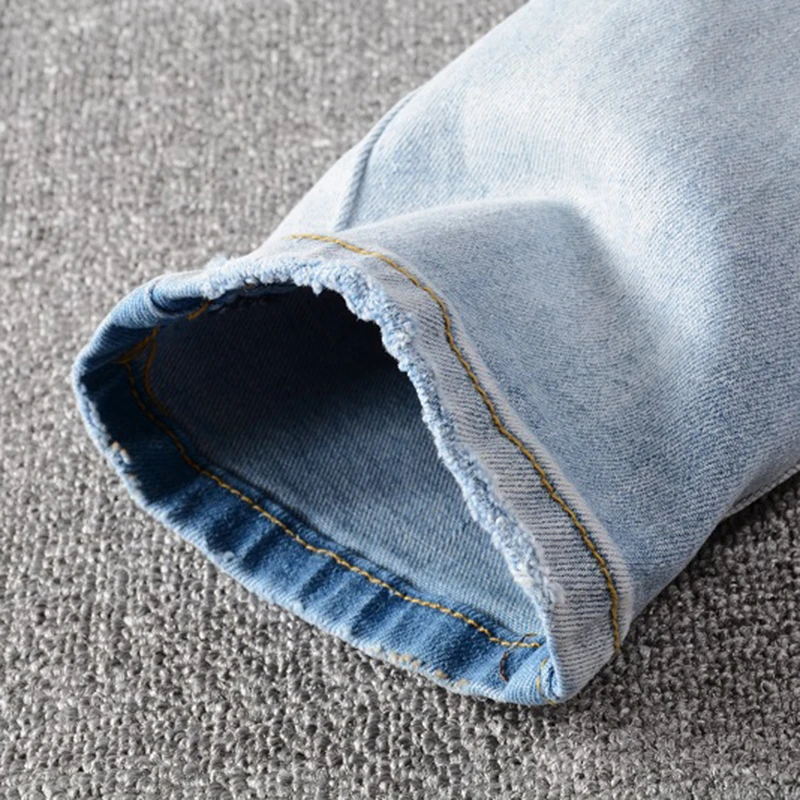 

Men's light blue bandanna paisley printed patchwork biker jeans Streetwear zippers stretch denim skinny pants