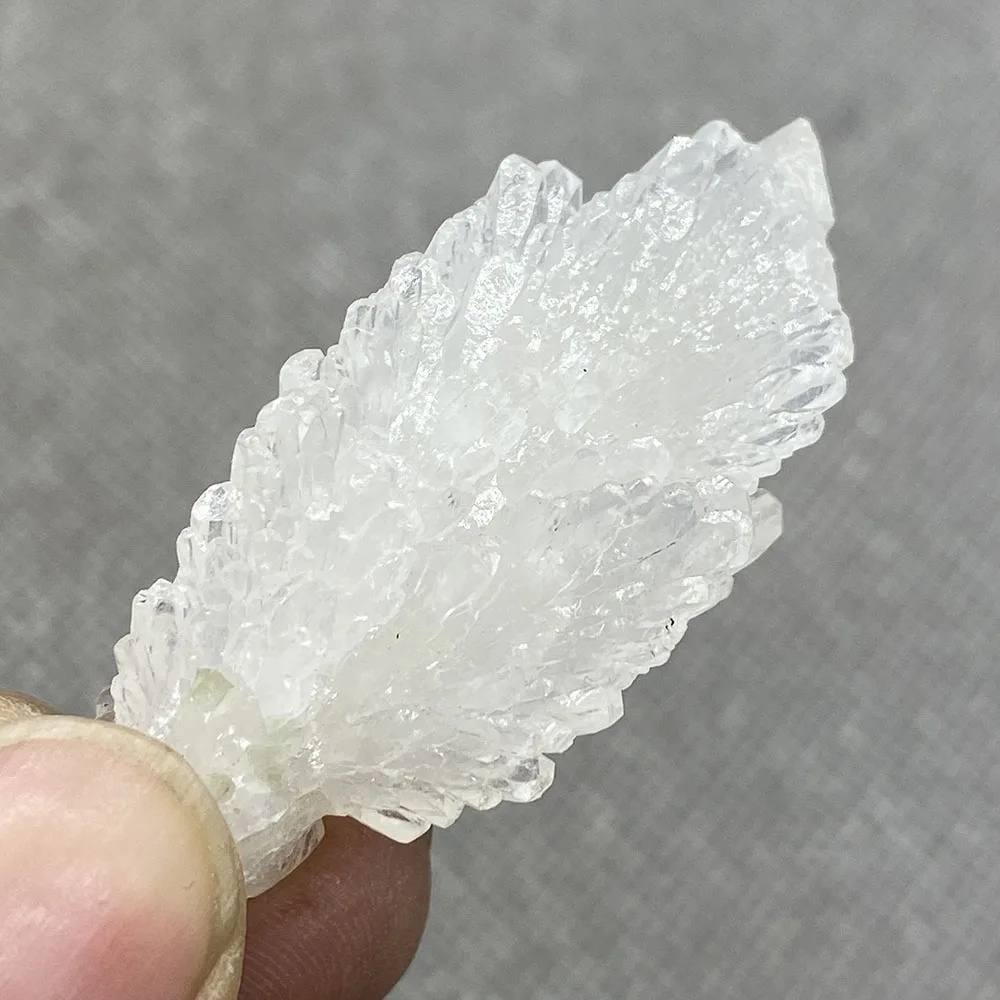 Natural White stepped Calcite mineral specimen stones and crystals healing crystals quartz gemstones free shipping
Natural White stepped Calcite mineral specimen stones and crystals healing crystals quartz gemstones free shipping
