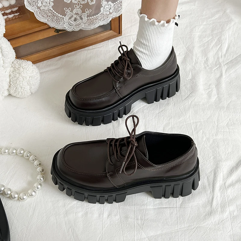 Korean Shoes Oxfords Women's British Style Female Footwear Clogs Platform 2022 New Leather Preppy Retro Dress Creepers Cross
Korean Shoes Oxfords Women's British Style Female Footwear Clogs Platform 2022 New Leather Preppy Retro Dress Creepers Cross