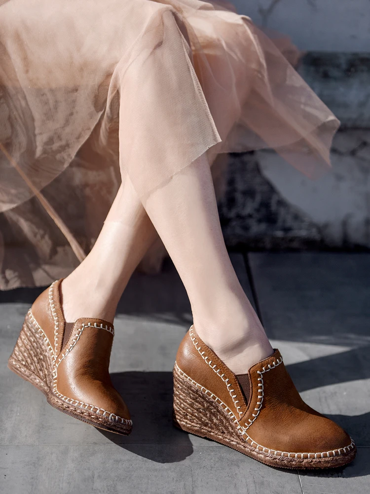Artmu Original Genuine Leather Women Shoes Wedges Thick Soled Retro 7.5 cm High Heels Hemp Rope Handmade Sewing Ladies Shoes
Artmu Original Genuine Leather Women Shoes Wedges Thick Soled Retro 7.5 cm High Heels Hemp Rope Handmade Sewing Ladies Shoes
