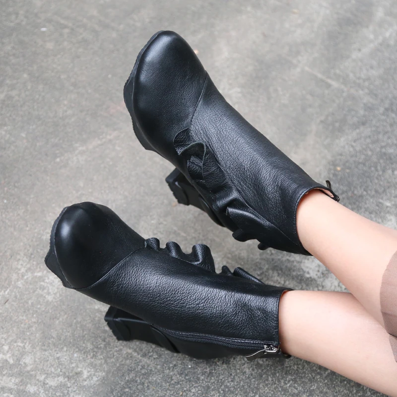 Original Handmade Genuine Leather Ankle Boots Retro High Heels Ruffles Round Toe Zipper Women Boots Cowhide Elegant Shoes 8062-2
Original Handmade Genuine Leather Ankle Boots Retro High Heels Ruffles Round Toe Zipper Women Boots Cowhide Elegant Shoes 8062-2